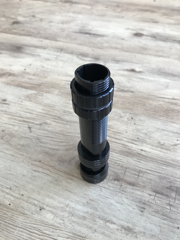 screw holder black